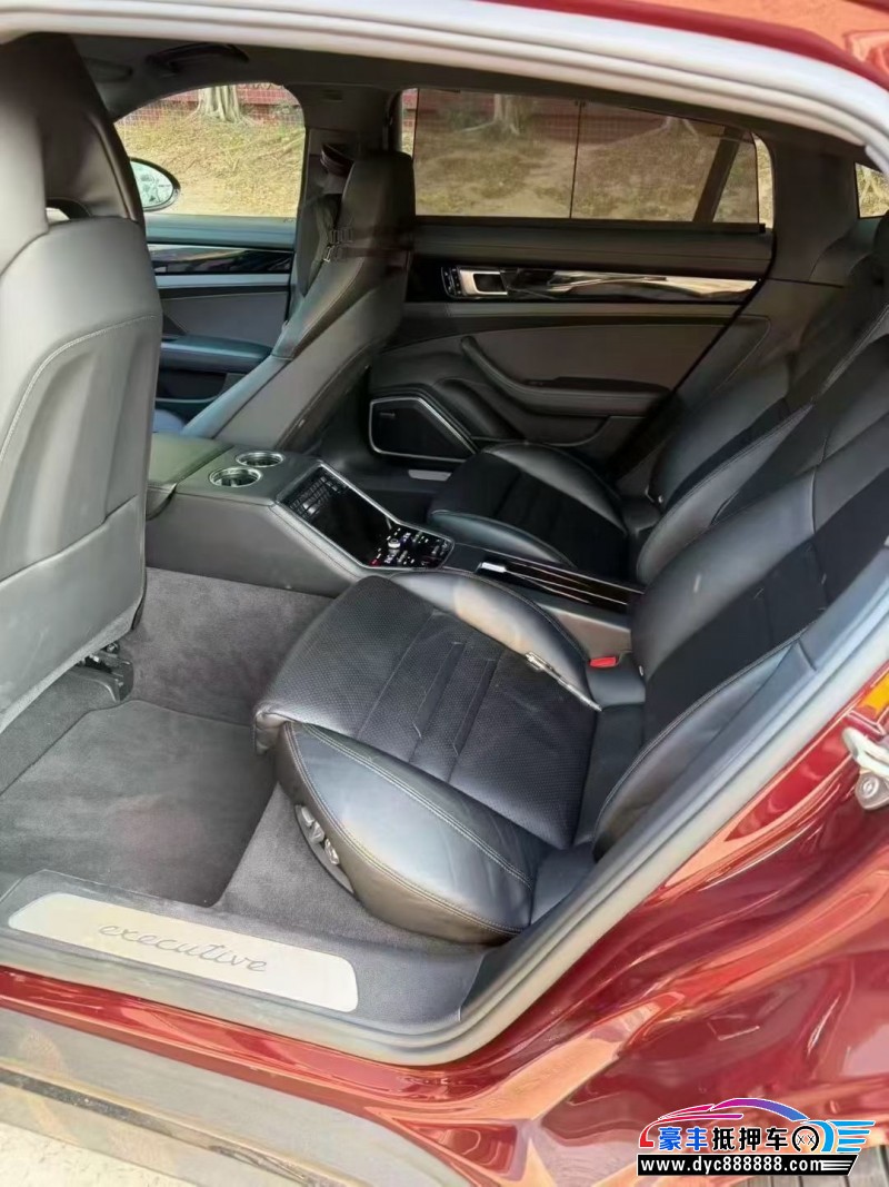 18年保时捷帕纳梅拉轿车抵押车出售