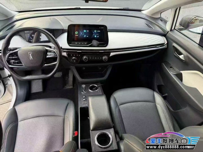 24年奔腾NAT轿车抵押车出售