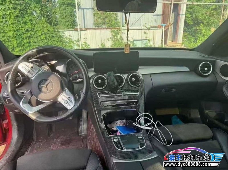 19年奔驰C轿车抵押车出售