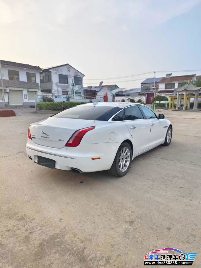 15年捷豹XJL轿车抵押车出售