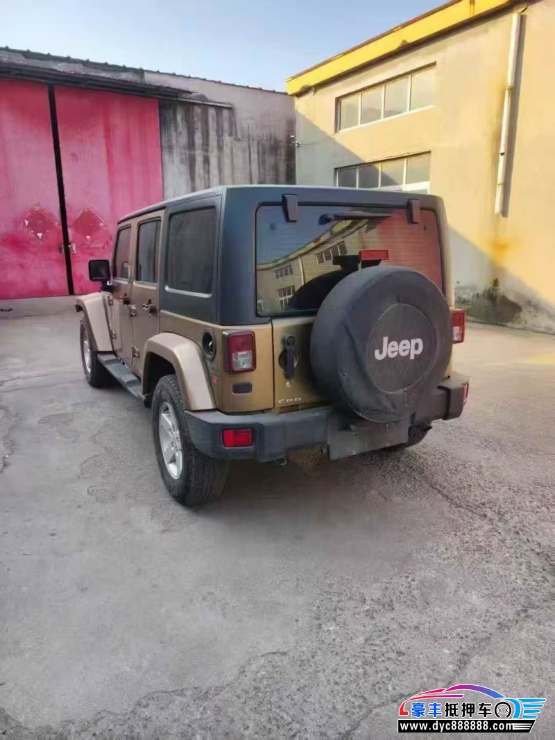 15年Jeep牧马人轿车抵押车出售