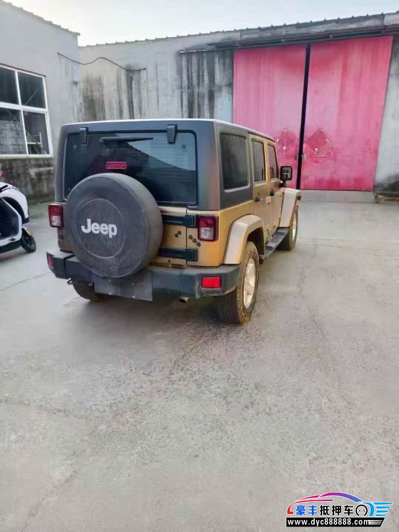 15年Jeep牧马人轿车抵押车出售