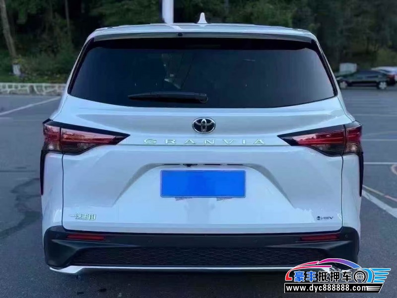 25年丰田格瑞维亚轿车抵押车出售