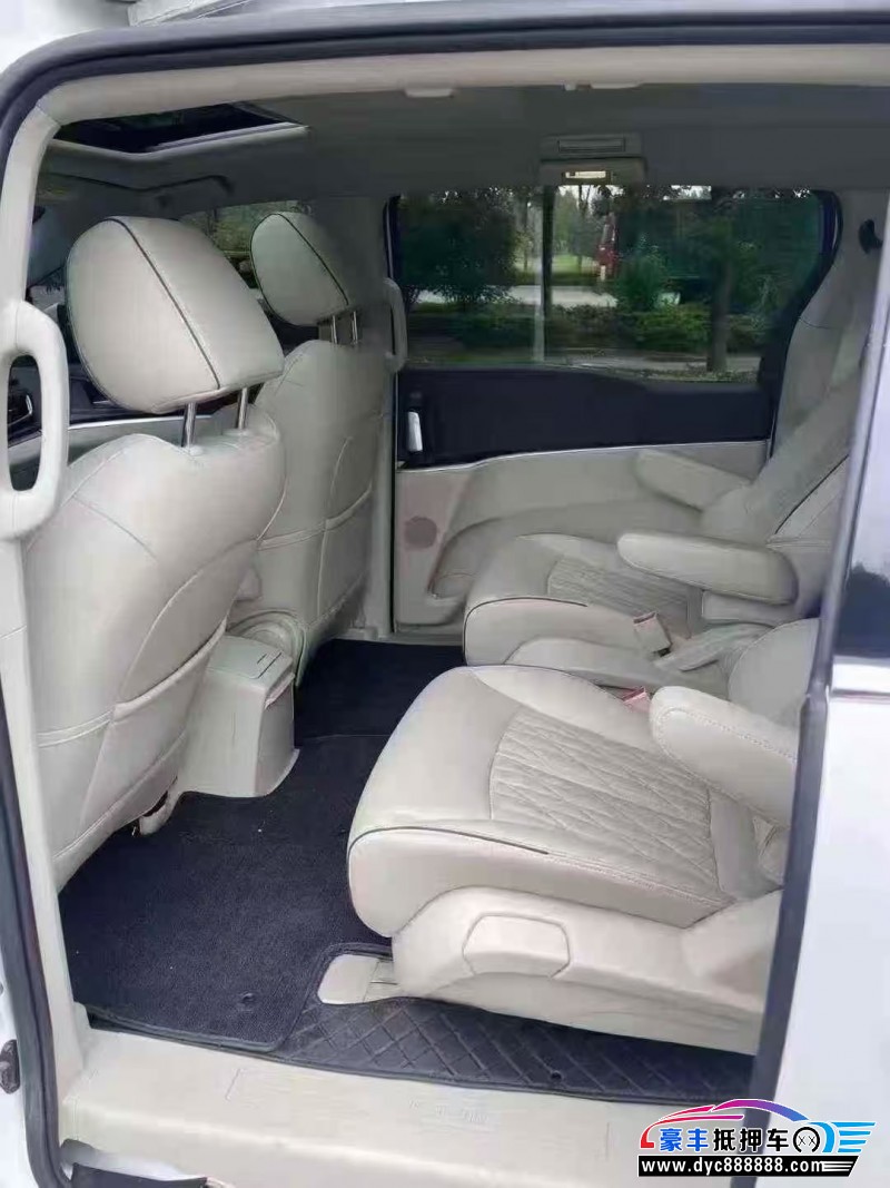 21年别克GL8轿车抵押车出售