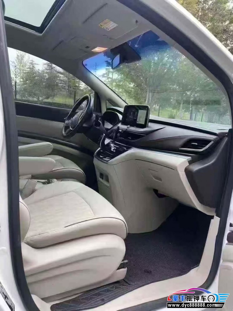 21年别克GL8轿车抵押车出售