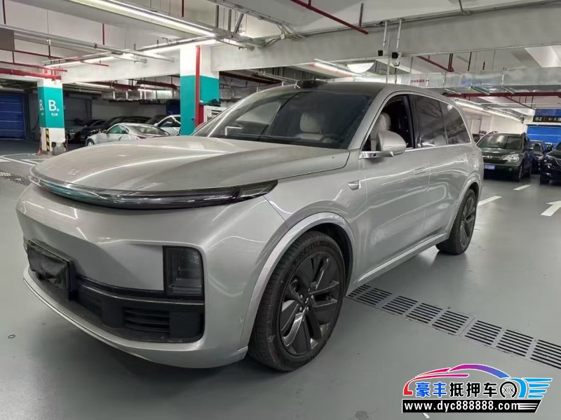 23年理想L9轿车抵押车出售