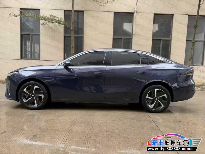 24年吉利银河L6轿车抵押车出售