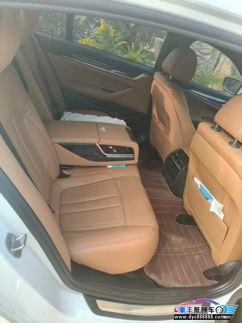 18年宝马5系轿车抵押车出售