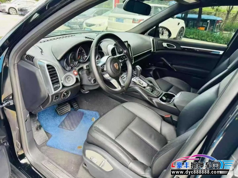 16年保时捷卡宴轿车抵押车出售