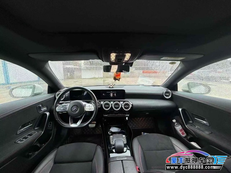 22年奔驰CLA轿车抵押车出售