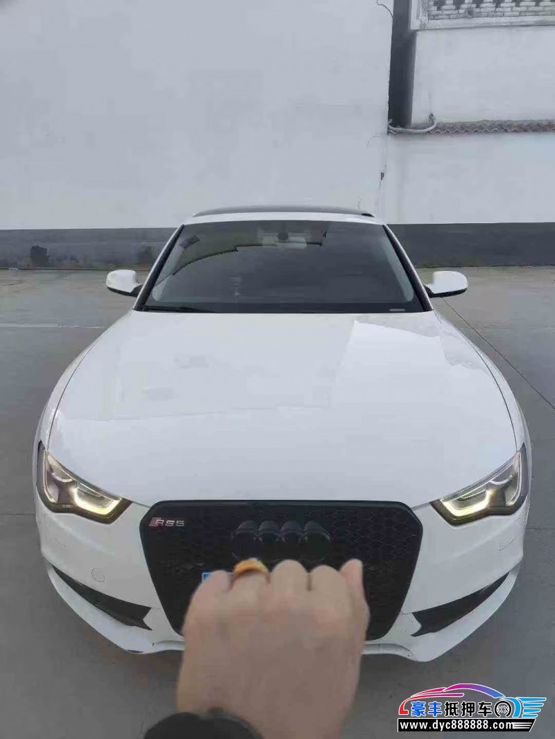 12年奥迪A5轿车抵押车出售