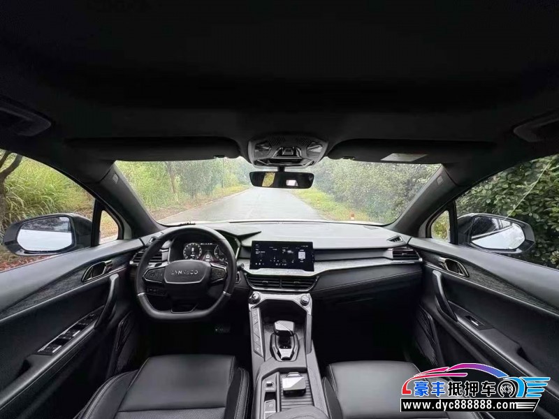 22年领克06轿车抵押车出售