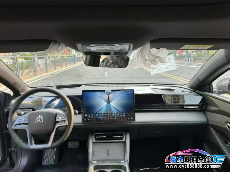 26年比亚迪秦轿车抵押车出售