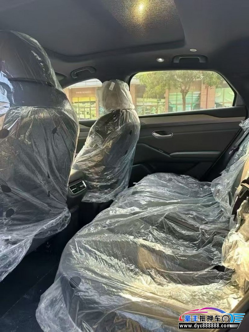 26年比亚迪秦轿车抵押车出售