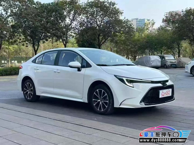 24年丰田雷凌轿车抵押车出售