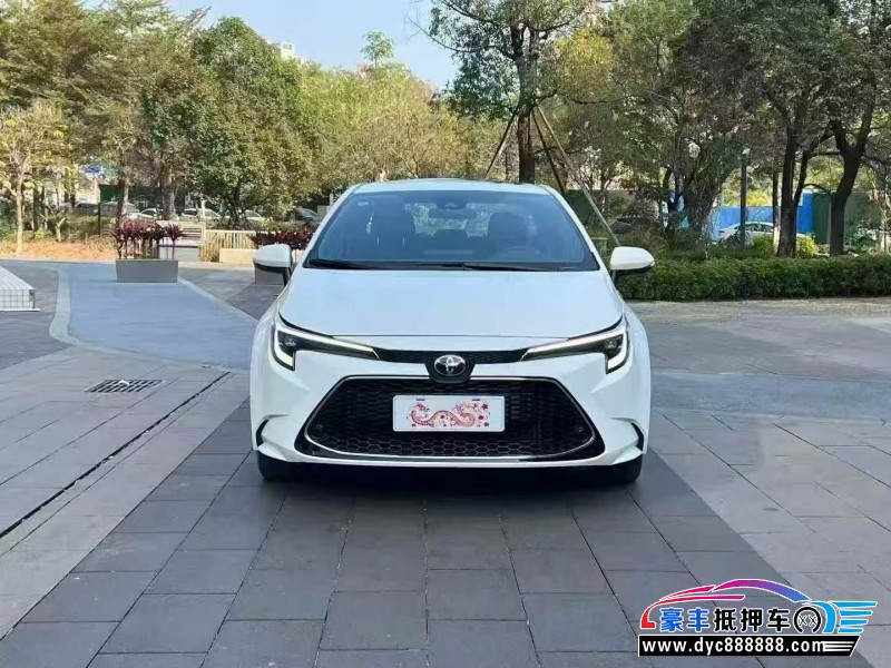 抵押车出售24年丰田雷凌轿车