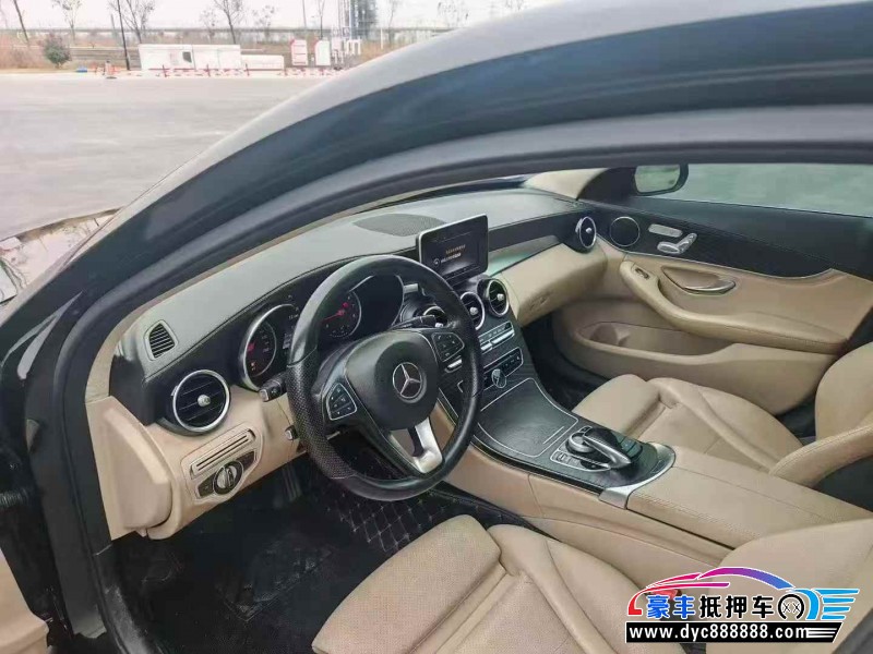 17年奔驰C轿车抵押车出售