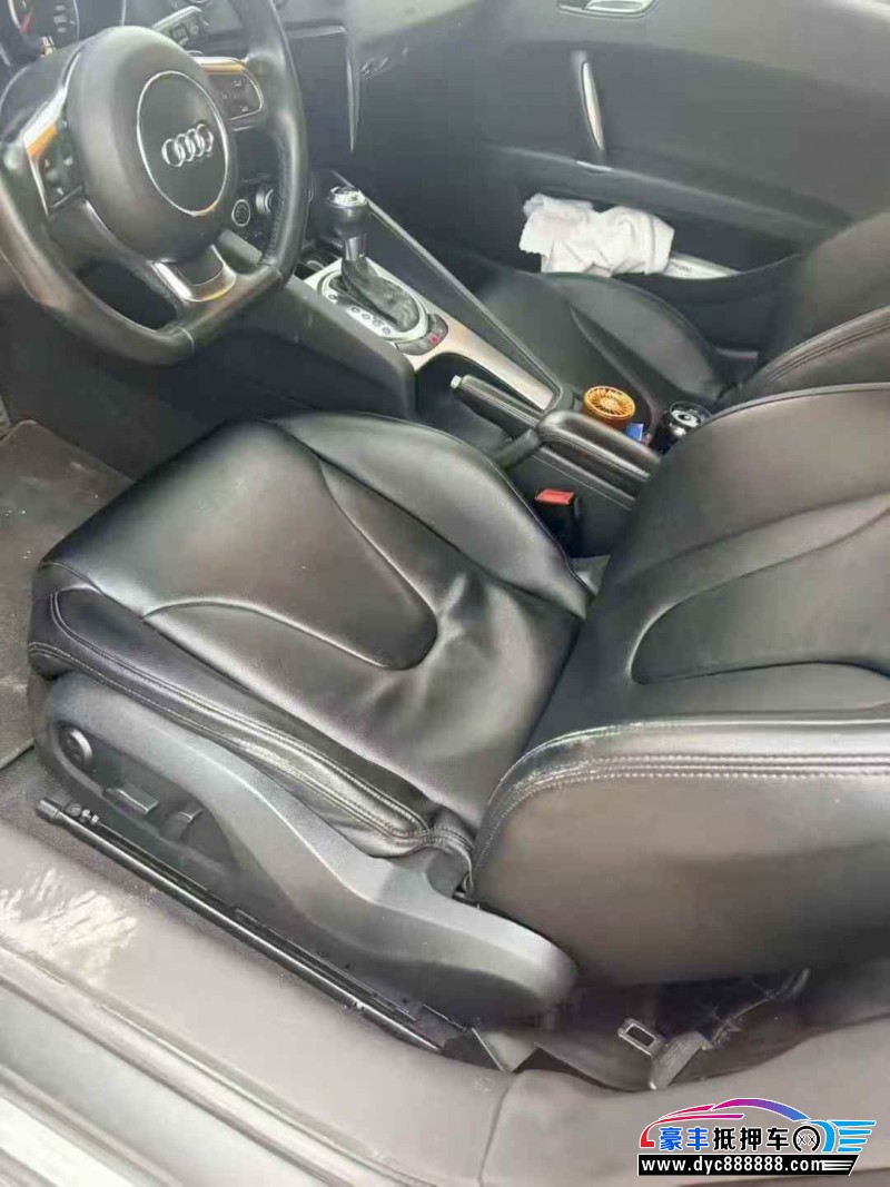 11年奥迪TT轿车抵押车出售