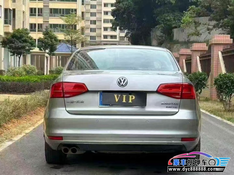 17年大众速腾轿车抵押车出售