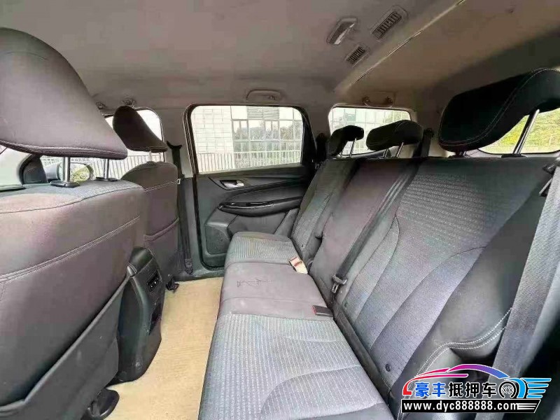 19年宝骏730轿车抵押车出售