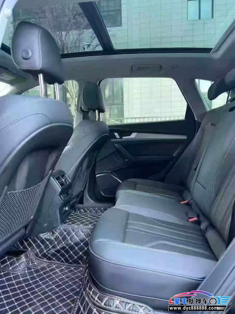 24年奥迪Q5轿车抵押车出售