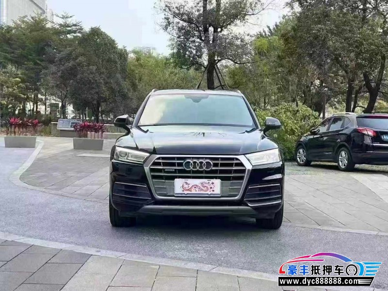 19年奥迪Q5轿车抵押车出售