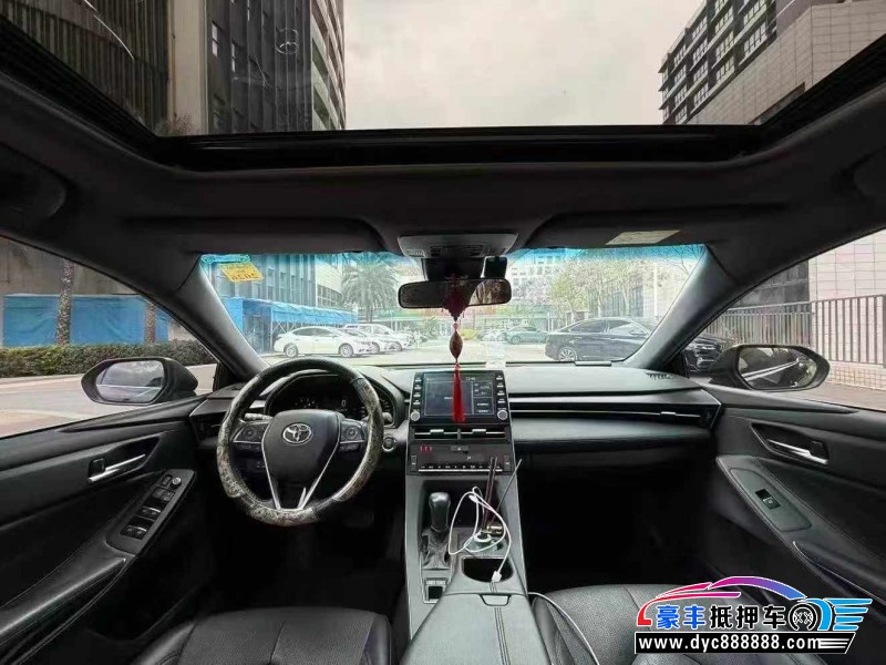 22年丰田亚洲龙轿车抵押车出售
