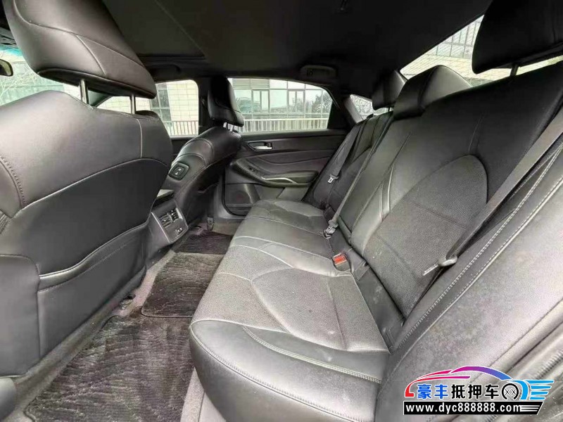 22年丰田亚洲龙轿车抵押车出售