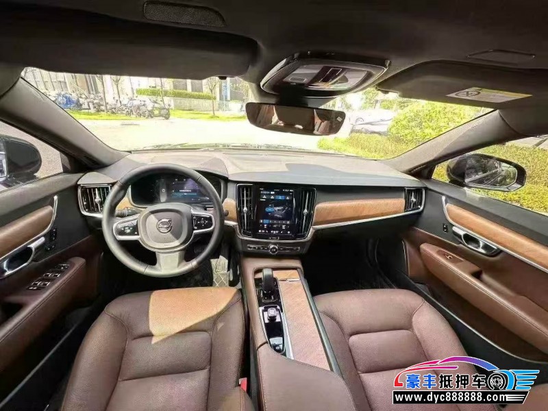 25年沃尔沃S90轿车抵押车出售