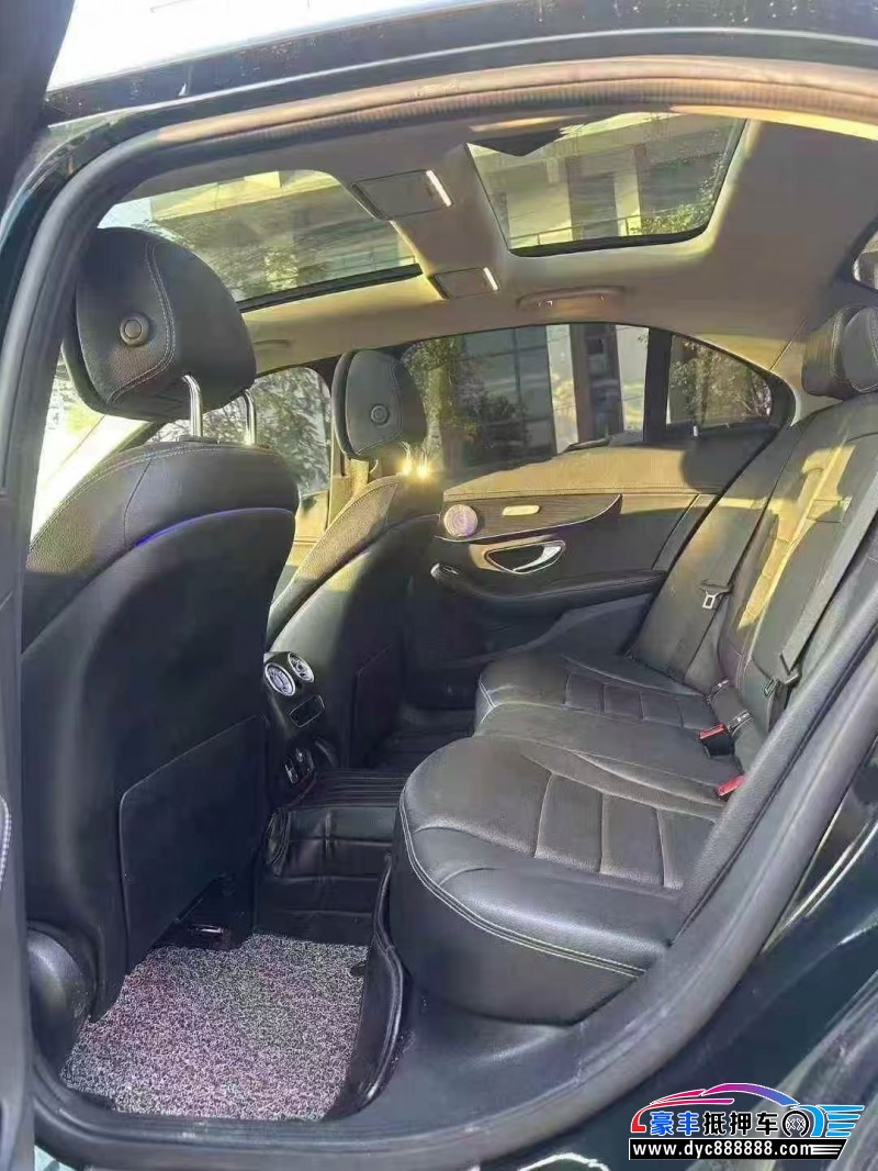 21年奔驰C轿车抵押车出售