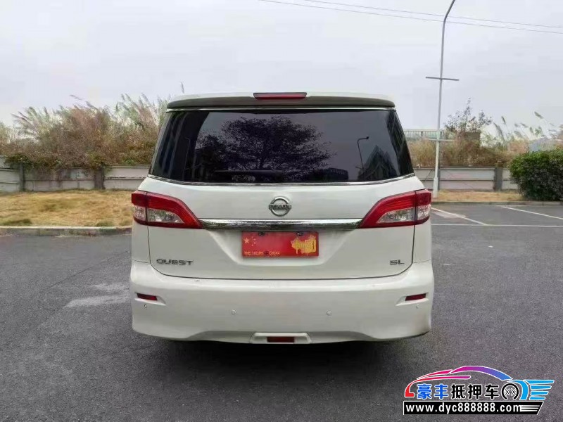 15年日产贵士轿车抵押车出售