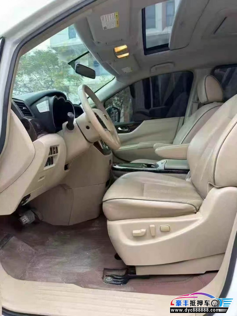 15年日产贵士轿车抵押车出售