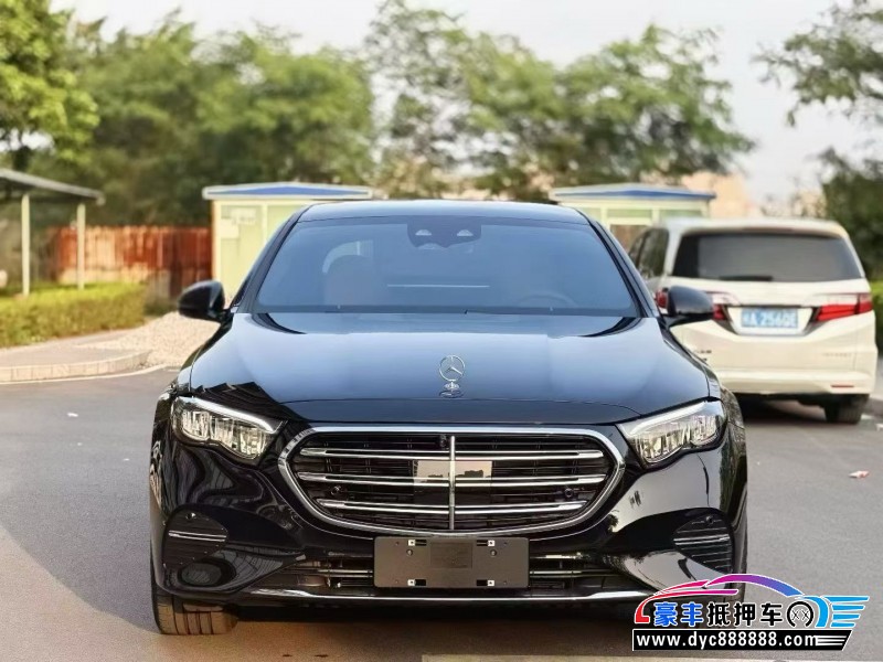 25年奔驰E轿车抵押车出售