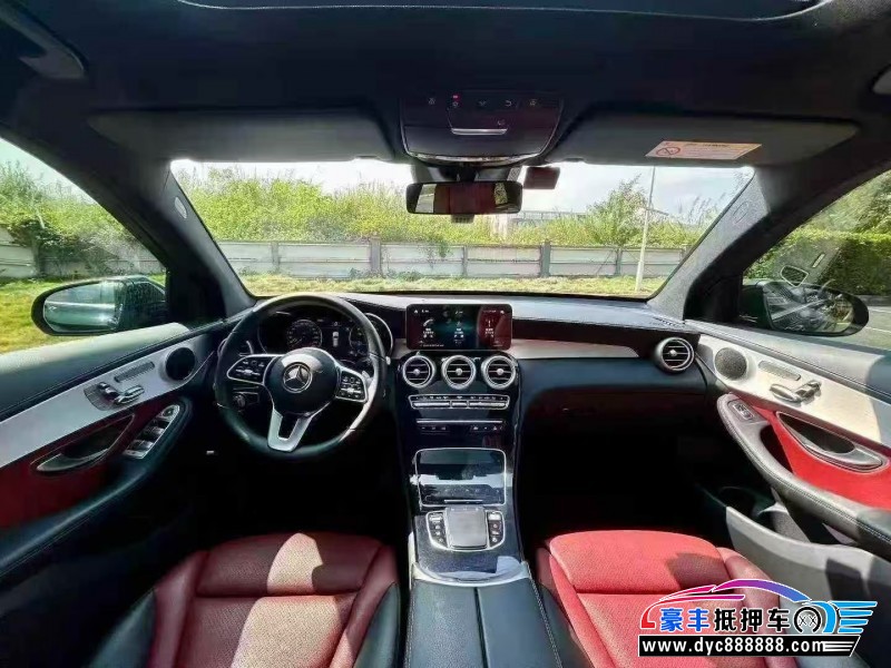 22年奔驰GLC轿车抵押车出售