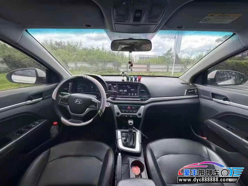 17年现代领动轿车抵押车出售