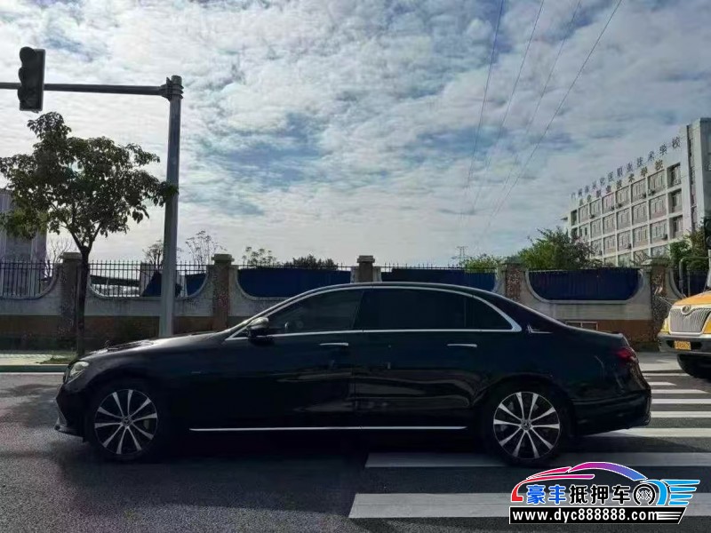 21年奔驰E轿车抵押车出售