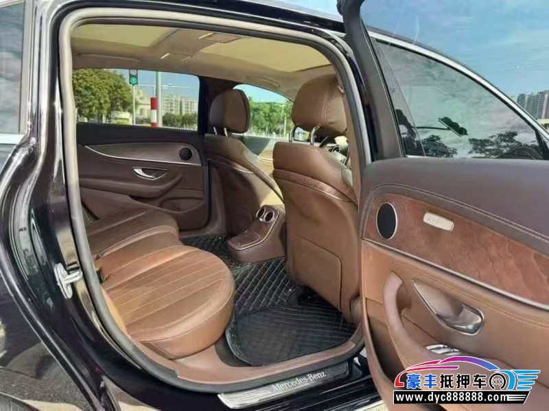 21年奔驰E轿车抵押车出售