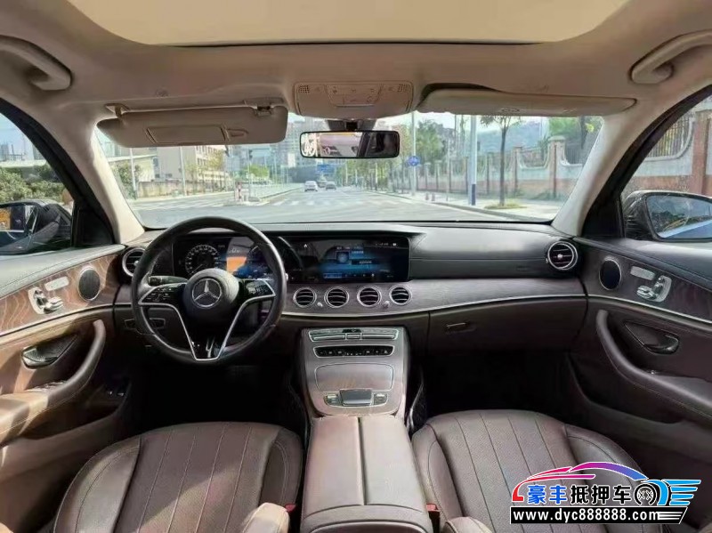 21年奔驰E轿车抵押车出售