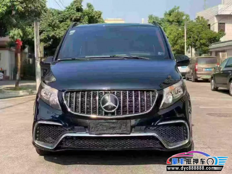 19年奔驰威霆轿车抵押车出售