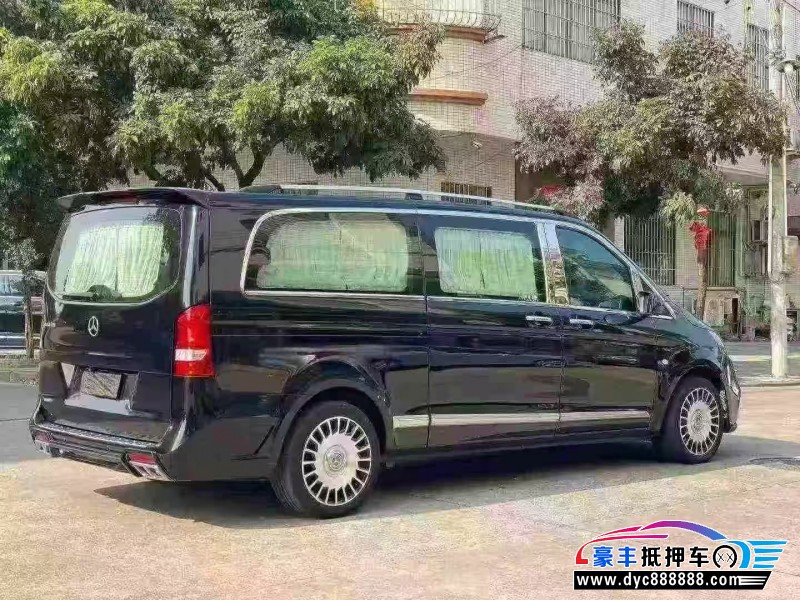 19年奔驰威霆轿车抵押车出售