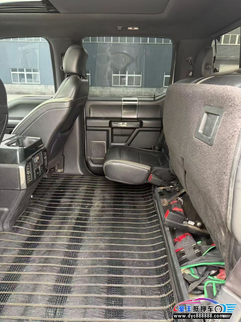 18年福特猛禽轿车抵押车出售