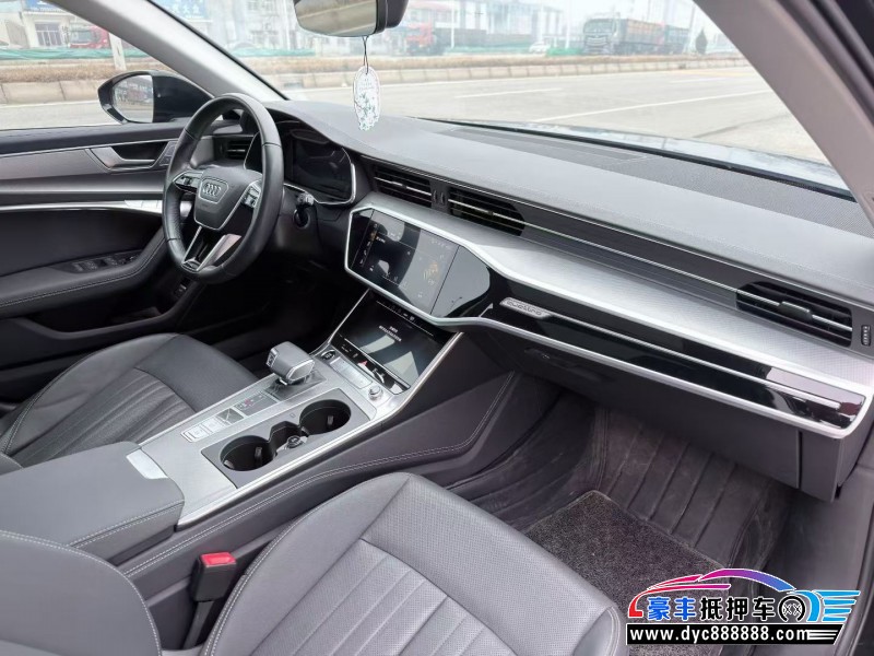 24年奥迪A6轿车抵押车出售