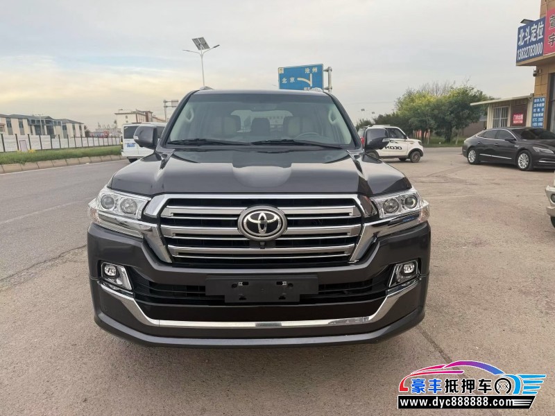 抵押车出售19年丰田兰德酷路泽(陆巡)轿车