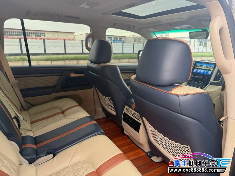 19年丰田兰德酷路泽（陆巡）轿车抵押车出售