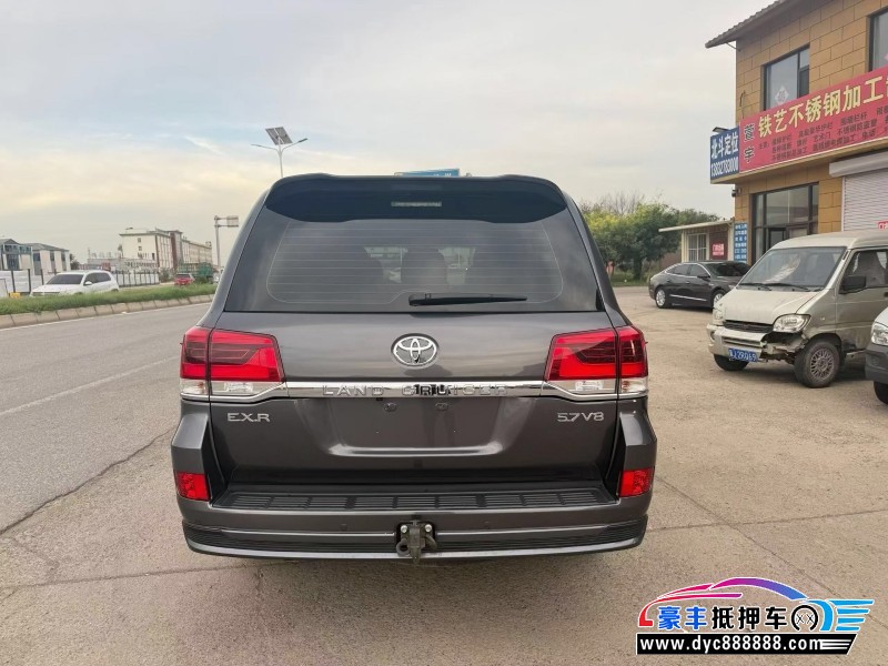 19年丰田兰德酷路泽（陆巡）轿车抵押车出售