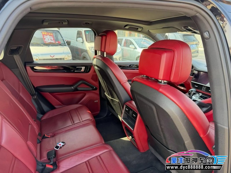 22年保时捷卡宴轿车抵押车出售