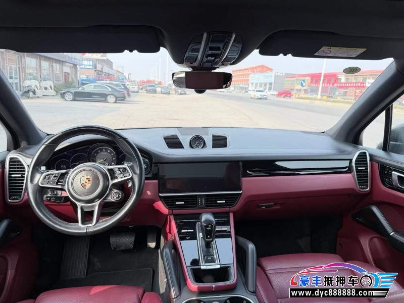 22年保时捷卡宴轿车抵押车出售
