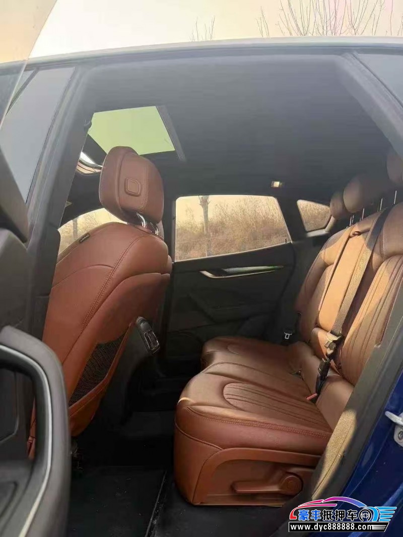 19年玛莎拉蒂莱万特轿车抵押车出售