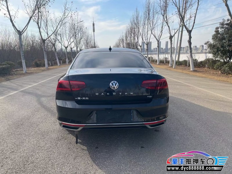 20年大众迈腾轿车抵押车出售