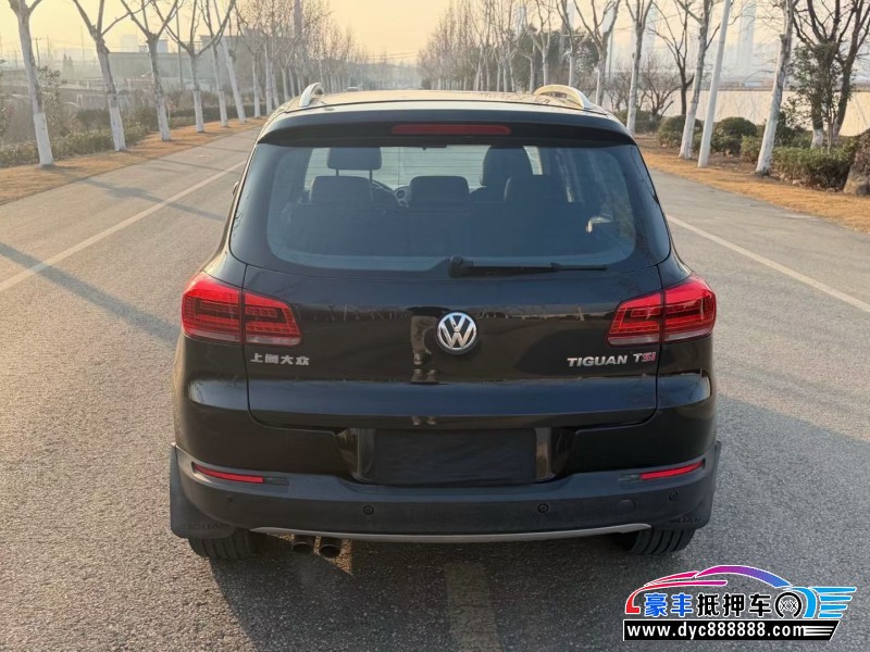 14年大众途观轿车抵押车出售